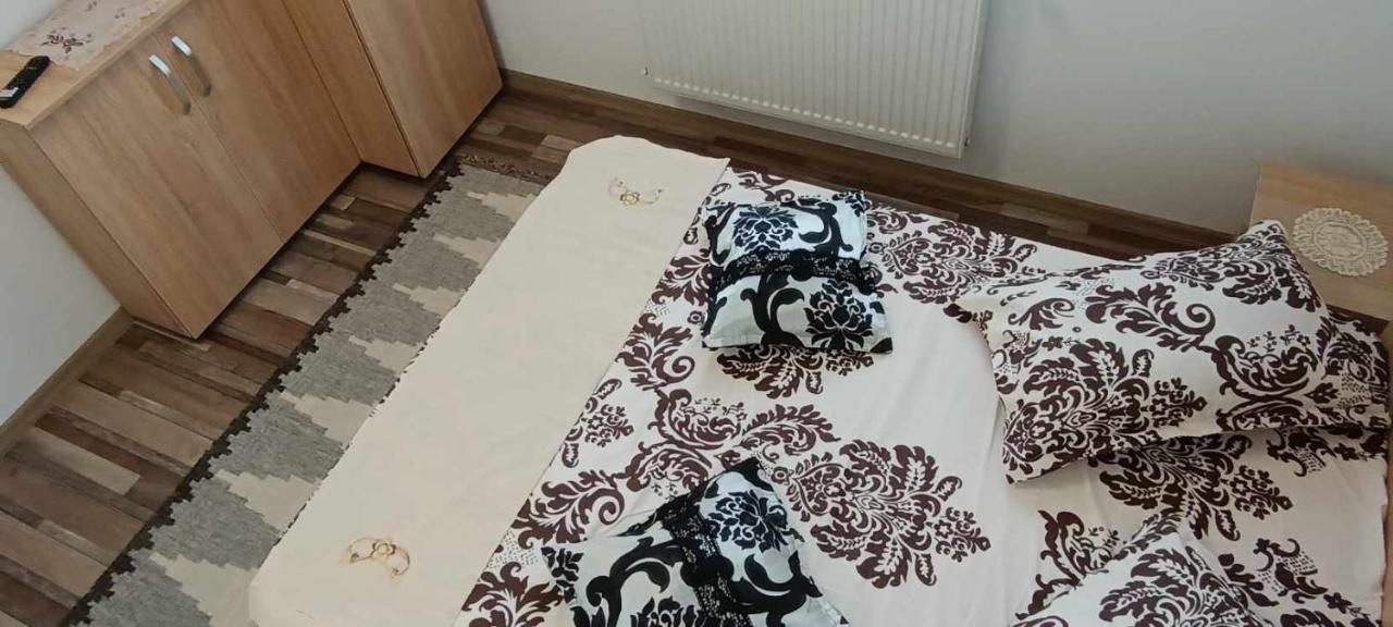 Casuta Din Livada Villa Majszin Kültér fotó