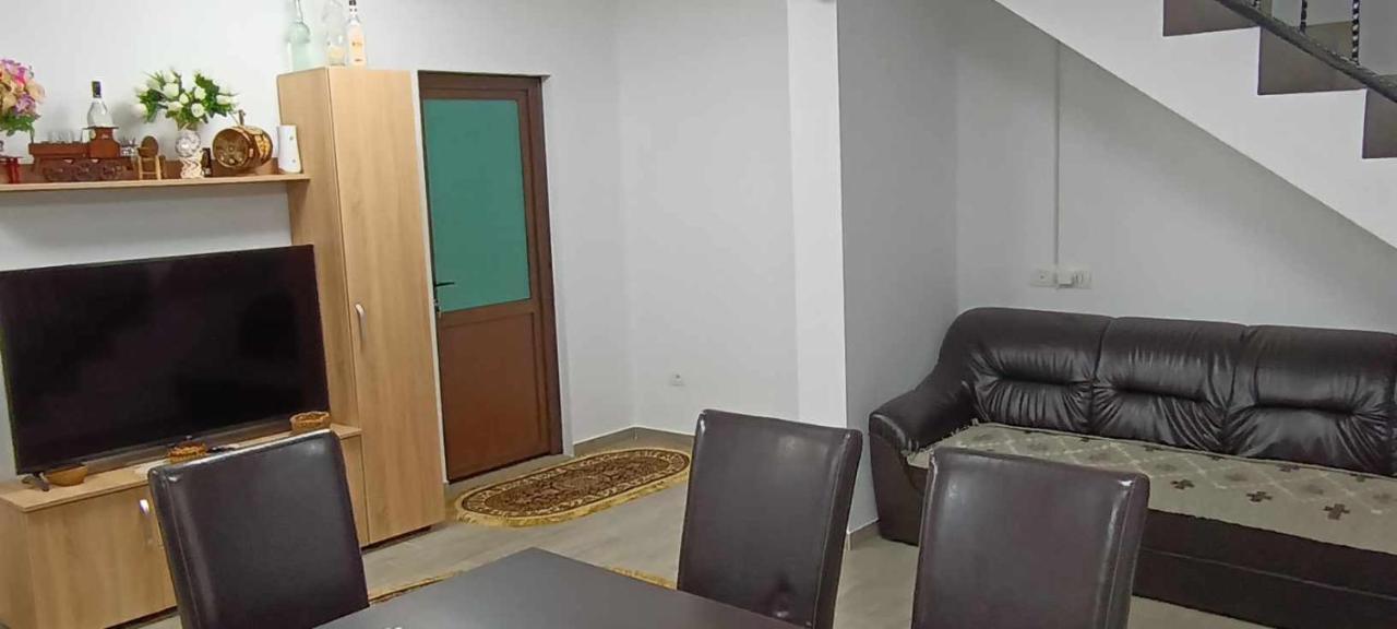 Casuta Din Livada Villa Majszin Kültér fotó