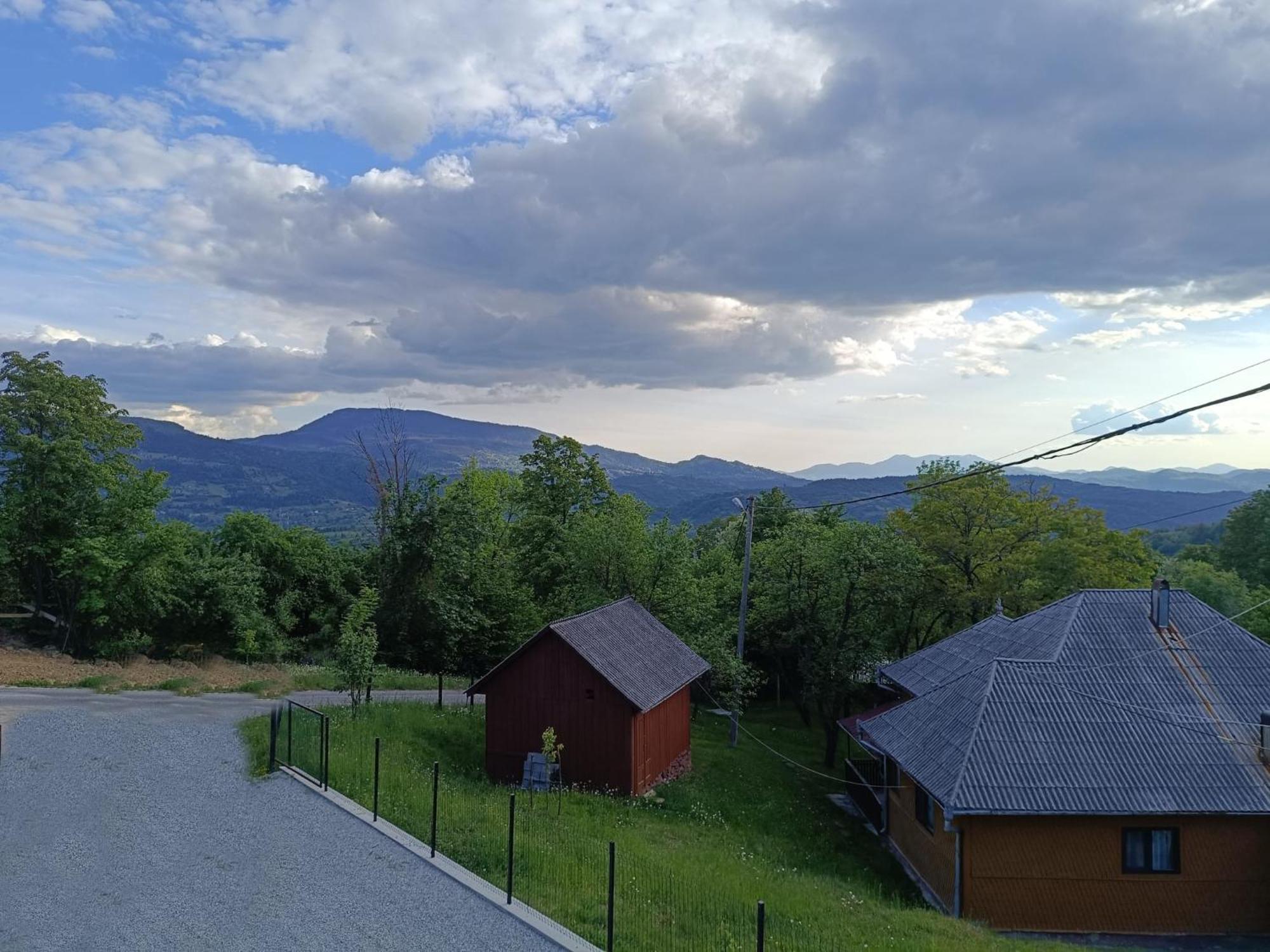 Casuta Din Livada Villa Majszin Kültér fotó
