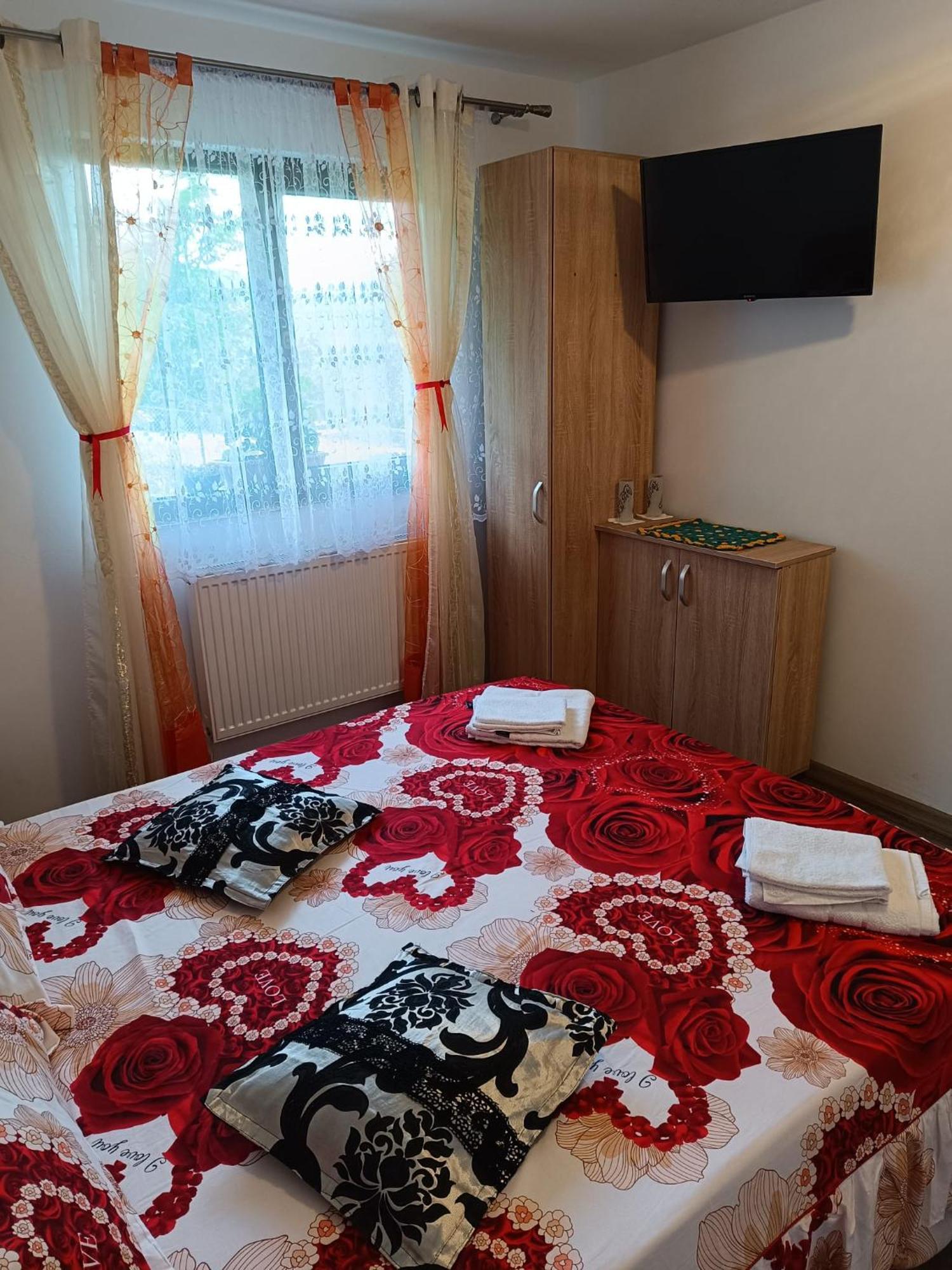 Casuta Din Livada Villa Majszin Kültér fotó